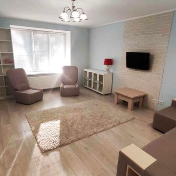 Аренда 1к газ, автон. отопл., низкий этаж, жк Чайка ул.Лобановского 26