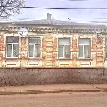 Простора квартира, Центр Міста! Як під житло, так і під бізнес!