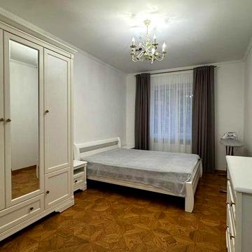 Оренда 2-кімнатної квартири в центрі міста, вул. Соборності