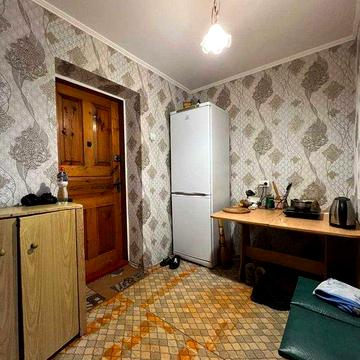 Продаж 2-х кімнат в гуртожитку пр. Перемоги зі СВОЇМИ зручностями