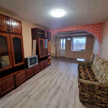 Квартира с ремонтом в кирпичном доме на Марсельской/Жолио Кюри.