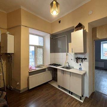 Продам двухкомнатную квартиру на Молдаванке