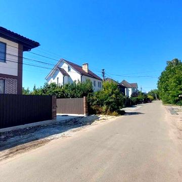 Продаж 2 пов. будинку 150 кв.м. з підвалом. Газ. 4,5 сотки. Метро Тер