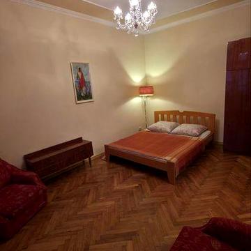 Оренда 2 кімнатної квартири вул. Японська, ціна 19 000 грн