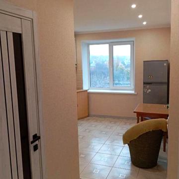 Юрія Олефіренка вул., 18/21