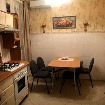 Продам 2 комнатную квартиру на Прохоровской