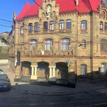 3-к.пл.Д.Галицького,Центр