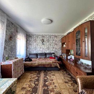 Продам частину будинку.