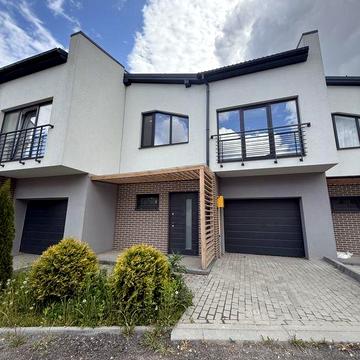 Продаж готового котеджу ! Гараж і земля , готовий до ремотну