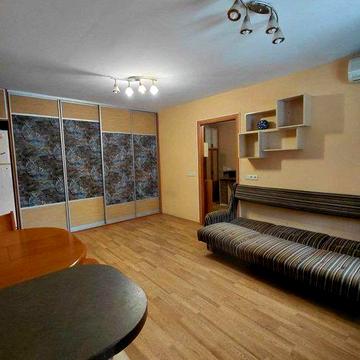 Сдам 2-хк.кв. на Павлом поле, 8мин. пешком м.Ботсад