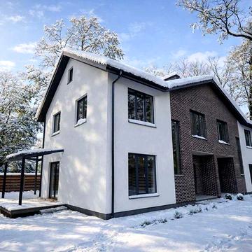 Дуплекс з червоної цегли | 120 м² | ділянка 2,3 сотки