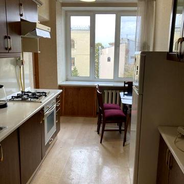 Без-%.Метро Золоті Ворота. 77м.кв.  3х кімнатна.