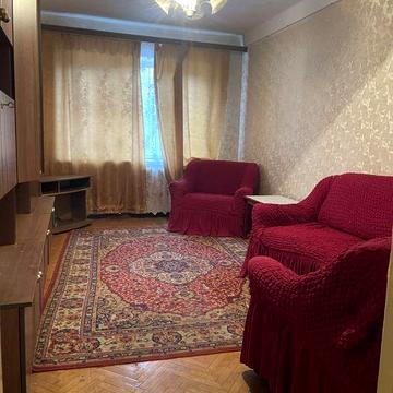 Здам в аренду 2-х комнатную  роздельную квартиру