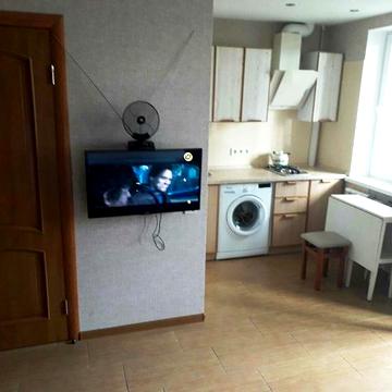 Михайла Котельникова вул., 80