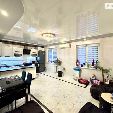 Продаж 3к Квартира Хоткевича Гната вулиця