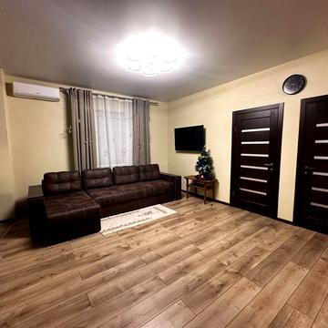 Продаж 2х кімнатної квартири село Вишеньки  Київ 20 км