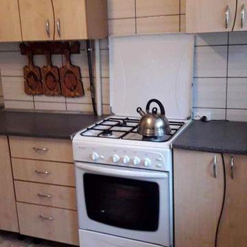 Продам 4к квартру пр Слобожанский, начало , косметический ремонт