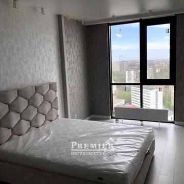 3 кімнатна квартира.Сучасний ремонт. Панорама на місто та море.