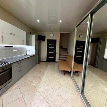 Дворівнева квартира в Хаджибейському районі