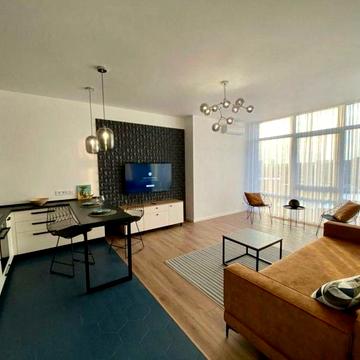 Бульвар фонтанів, дизайнерский ремонт, Саперне поле 3