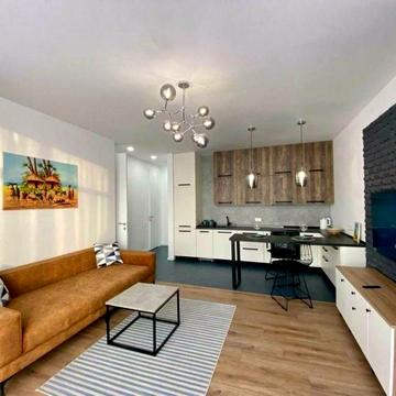 Бульвар фонтанів, дизайнерский ремонт, Саперне поле 3