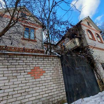 Сдам 6 комн  дом пр Нигояна р-н авто вокзала .