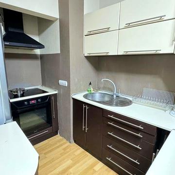 Простора 1 кім кв в центрі м. Вишгорода! пл. Шевченка, 3