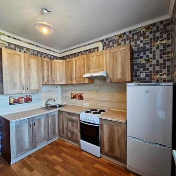 Оренда трикімнатної квартири 75m2 |м| Червоний хутір