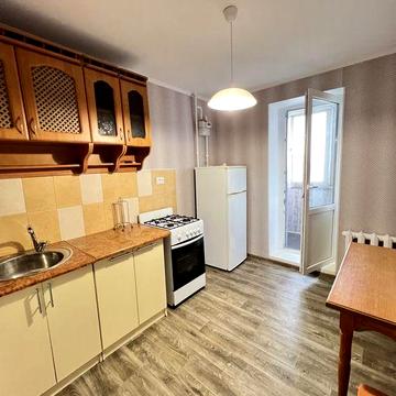 ЗДАМ  1 кім.кв.  з Ремонтом  біля ДНІПРОПЛАЗИ 10000 грн