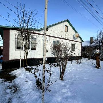 Будинок, 20 хвл від Кременчука. Ялинці