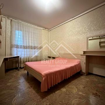 Житомирська вул., 32