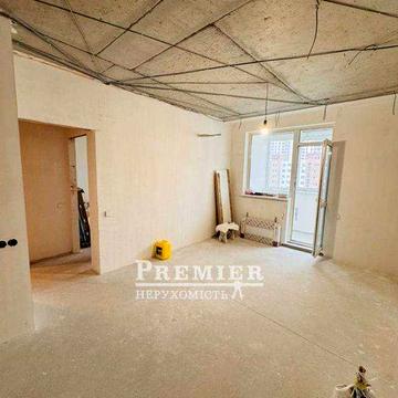 Продам однокімнатну квартиру на Сахарова в новому ЖК