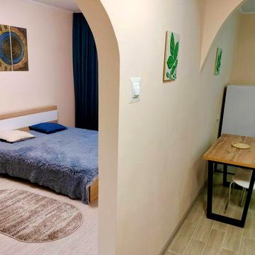 Сдам однокомнатную квартиру на карачунах на долгий срок