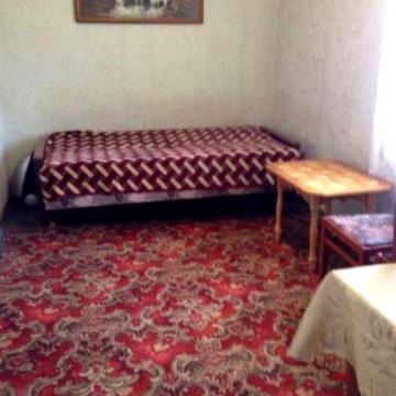 Здам Ч/будинку на Карла Маркса.Вільно.