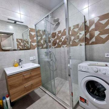 Новый  ремонт новаяя  мебель новострой лев берег