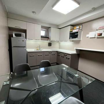 Небесної Сотні, 60 