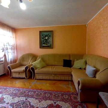 м. Святошин-5 мин. шагом, ул Львовская 1, сдам квартиру на 6/9эт.дома