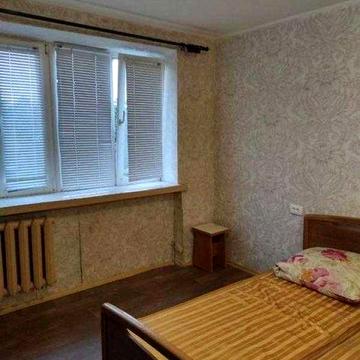 Продам гостинку в районе Одесской