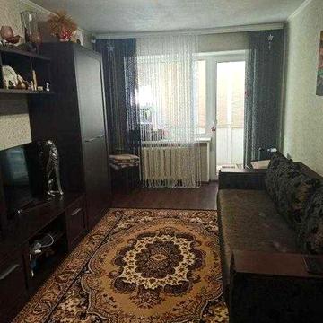 Продам 1-ком. квартиру м. Индустриальная.