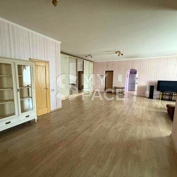 132 м2 Євгена Коновальця,ЖК Митець.Печерськ.Центр