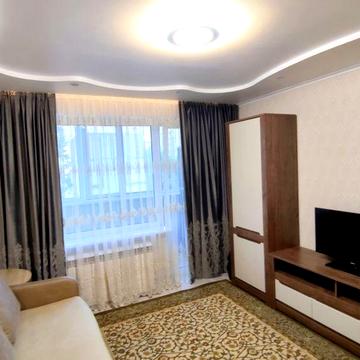 1-кімнатна квартира з кабінетом, пр. Олександра Поля