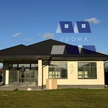 Будинок 150м2 з керамоблоку з критою терасою