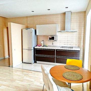 Сдам хорошую 3-комнатную квартиру на Казакова / Гагарина!