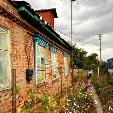 Продаж частини будинку .