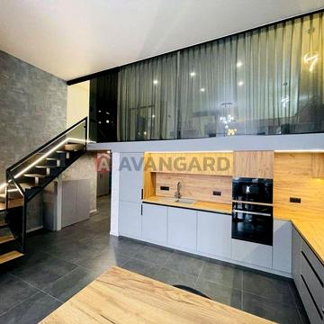 Ексклюзивний дворівневий пентхаус в центрі. All inclusive!