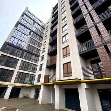 Продам простору 2к квартиру