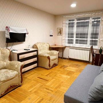 Оренда 1 кімнатної квартири по вулиці Клавдієвська. Дуже тепла! Вільна