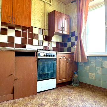 2--х 44 квартал, ул Калантая, 22,  не угл, комн разд, балкон