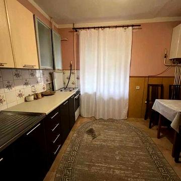 Продається 3-кімнатна квартира