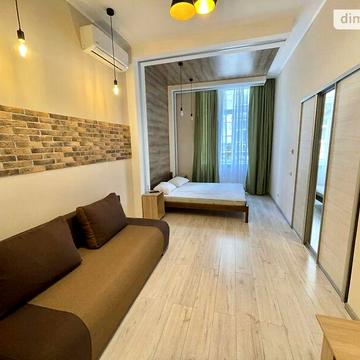 Довгострокова оренда 3к Квартира Франка Івана вулиця